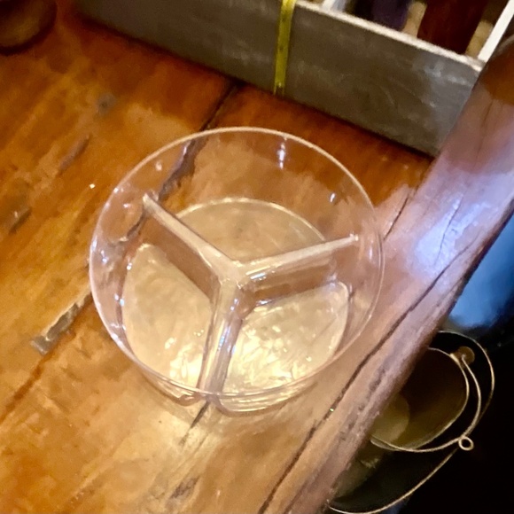 Unbreakable Polycarbonate 3 Section Serving Bowl - Picture 6 of 12